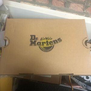 Dr Martens Women’s 1460 Smooth